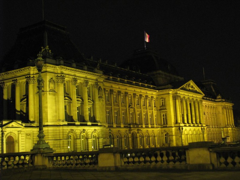 Královský palác v noci